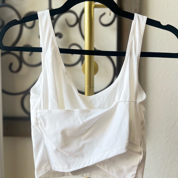 Halara tank - Picture 5 of 8